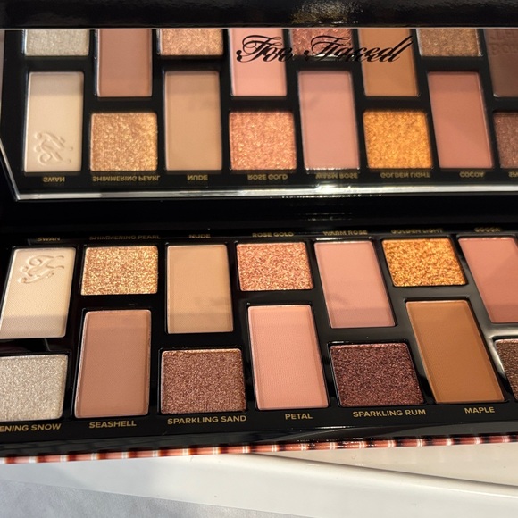 Too Faced Eyeshadow Palette — The Natural Nudes - Picture 3 of 5